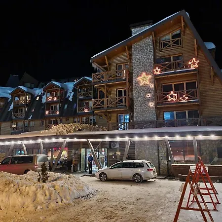 Vucko D444 Private Host